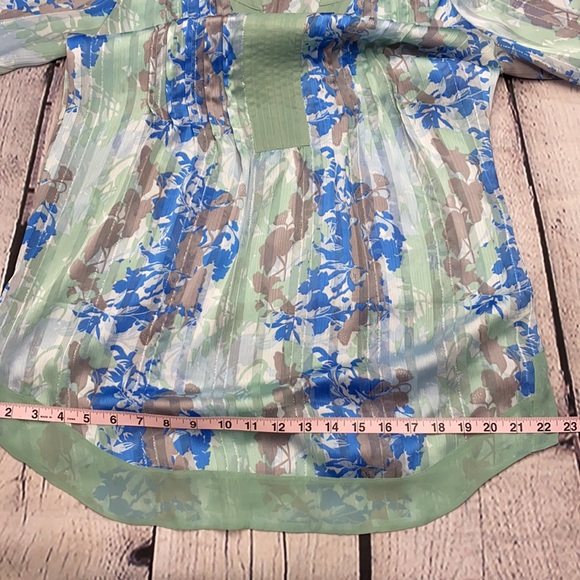 DKNY JEANS Green Floral Tunic Top Size: Medium - Picture 8 of 17